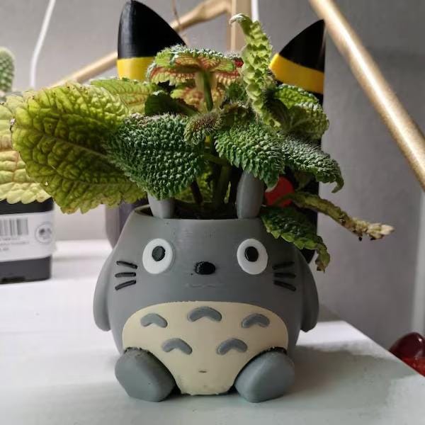 Totoro Plant Pot with Movable Legs - 3D Printed Planter & Pen Holder - Perfect for Home or Desk - Cute Fanart Design, 4 Sizes Available