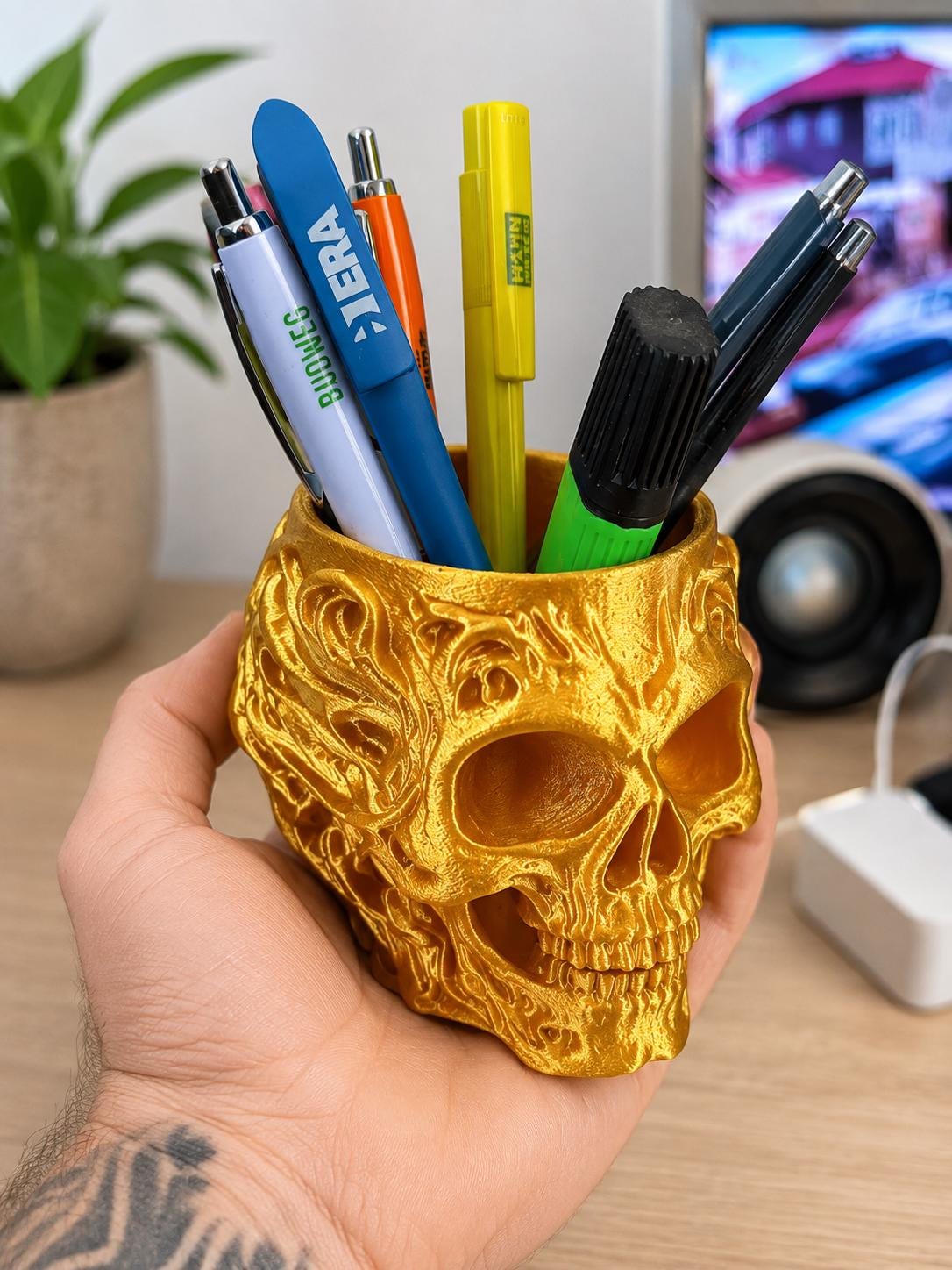 Skull Pen Holder, Gothic Desk Organizer, Skull Pencil Pot, Gothic Office Decor, Alternative Desk Accessory, Choose Your Colour